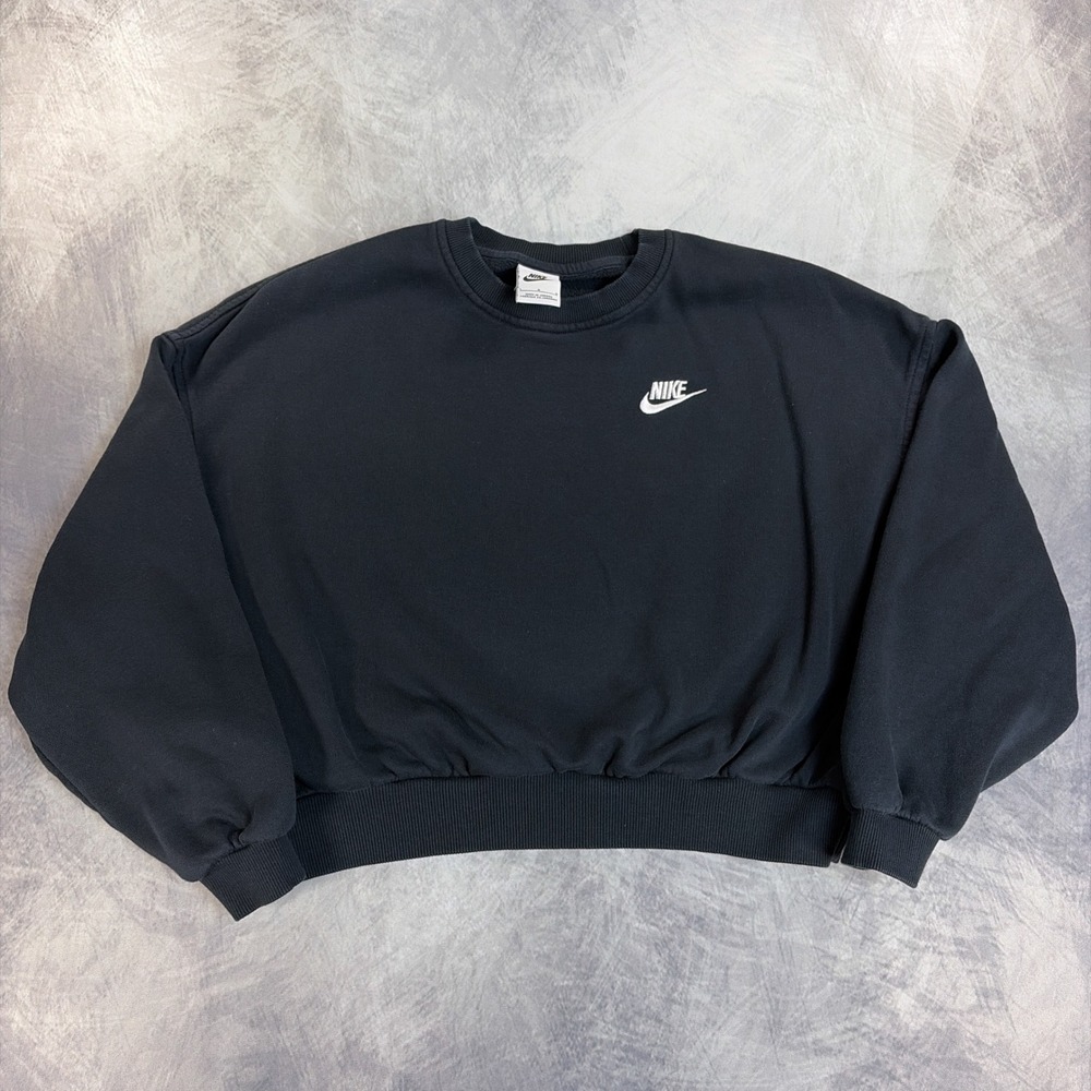 Nike Sweatshirt Womens Large Black Cropped Crewneck Fleece Pullover Logo